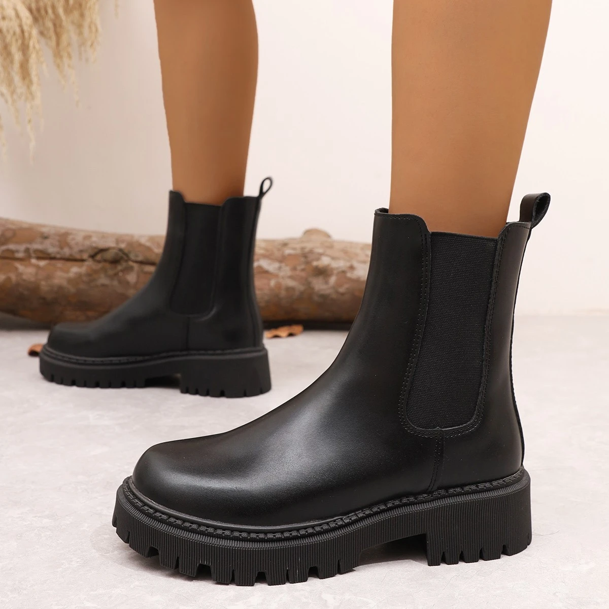 Outdoor Lighting Uplight - Sepatu Bot Wanita Model Square Toe