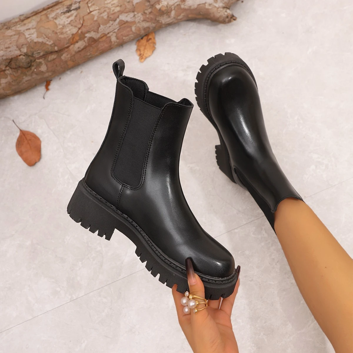Sepatu Bot Wanita Model Square - Outdoor Lighting Uplight ulasan dan harga